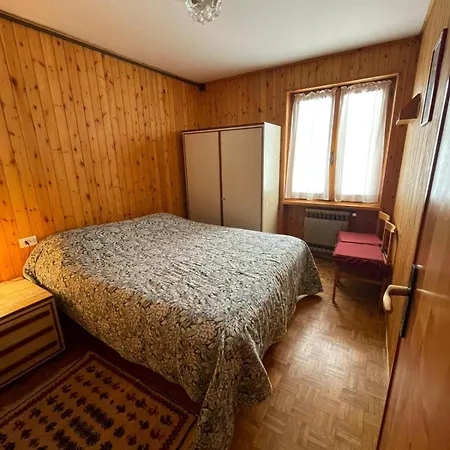 Sunny Lejlighed Champoluc